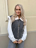 GILET IZZY GRIJS MET DENIM EN TEDDY