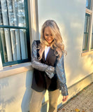 BLAZER JADA MET PAILLETTEN MOUWEN ZILVER