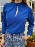 BLOUSE ZURI KOBALTBLAUW LOFTY MANNER