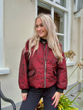 BOMBER JAS MILOU BLOEMENPRINT BORDEAUX ZWART