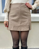 SKORT NOOR TAUPE KLEIN SPLITJE