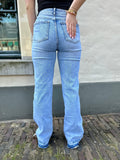 JEANS CHLOE LICHTBLAUW WIDELEG MET TIE DYE ONDERKANT