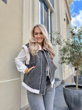 GILET IZZY GRIJS MET DENIM EN TEDDY