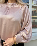 BLOUSE KATIE BEIGE MET GOUDE KNOPEN